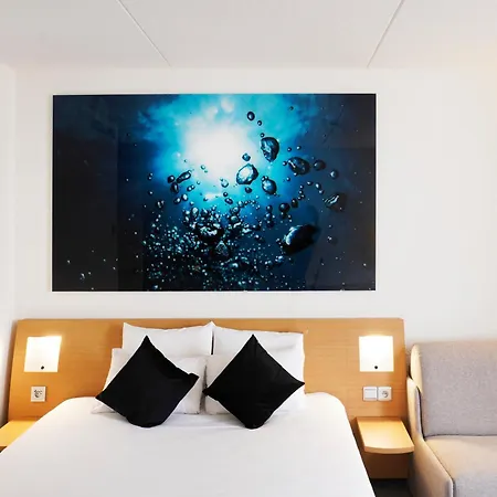 Novotel - Ekeren מלון